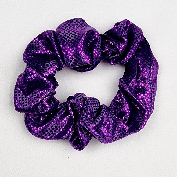 4 FOR $16 🔥Metallic Shimmer Scrunchie Hair Tie - Picture 1 of 5